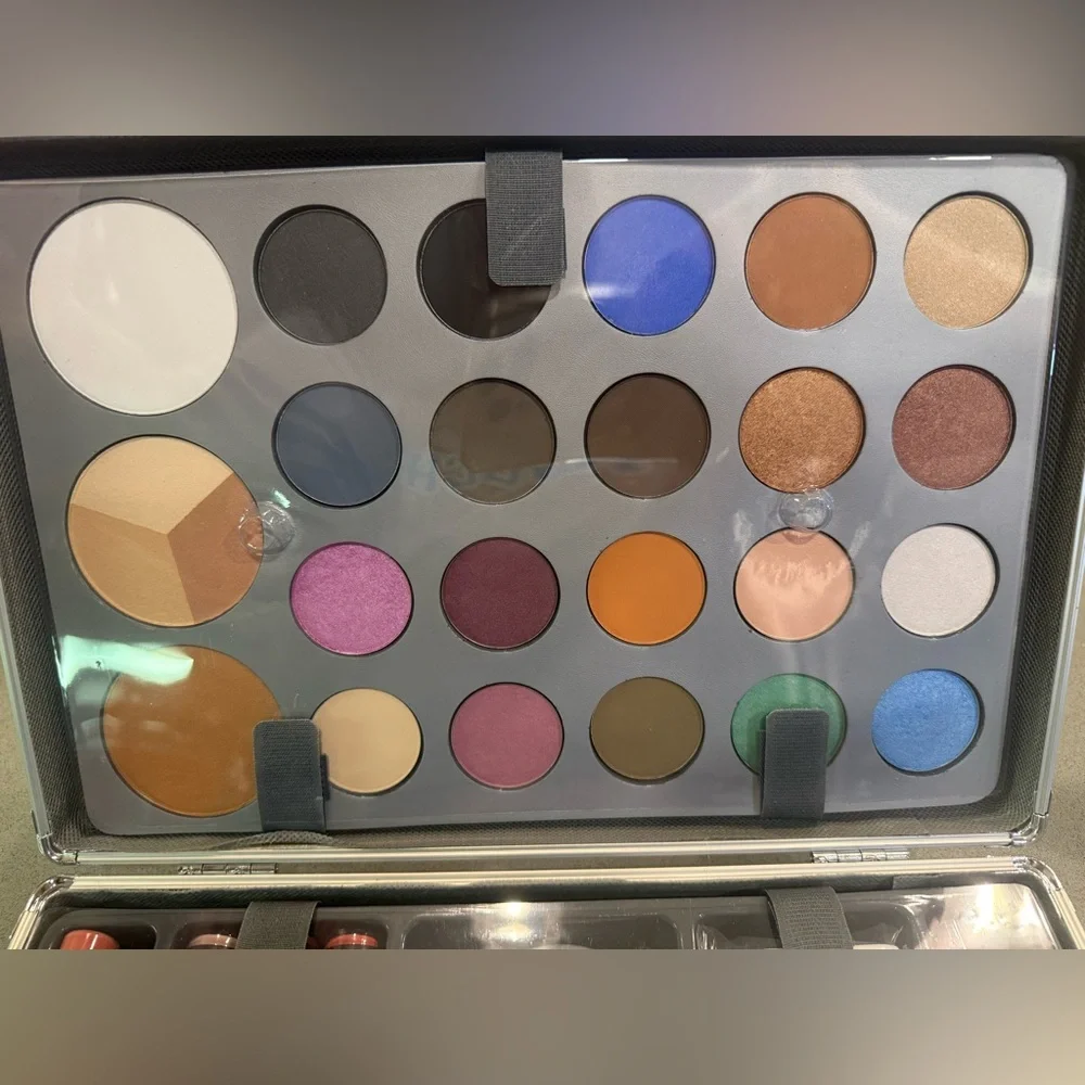 Ofra Professional Makeup Palette with Multi-Color Shades (Never used)